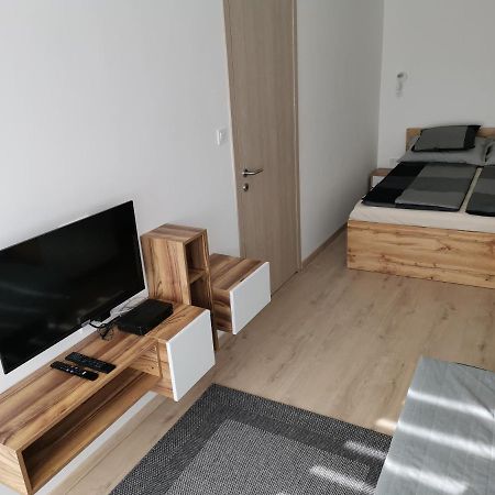 Sweet Life Apartman เอ็กเกอร์ ภายนอก รูปภาพ