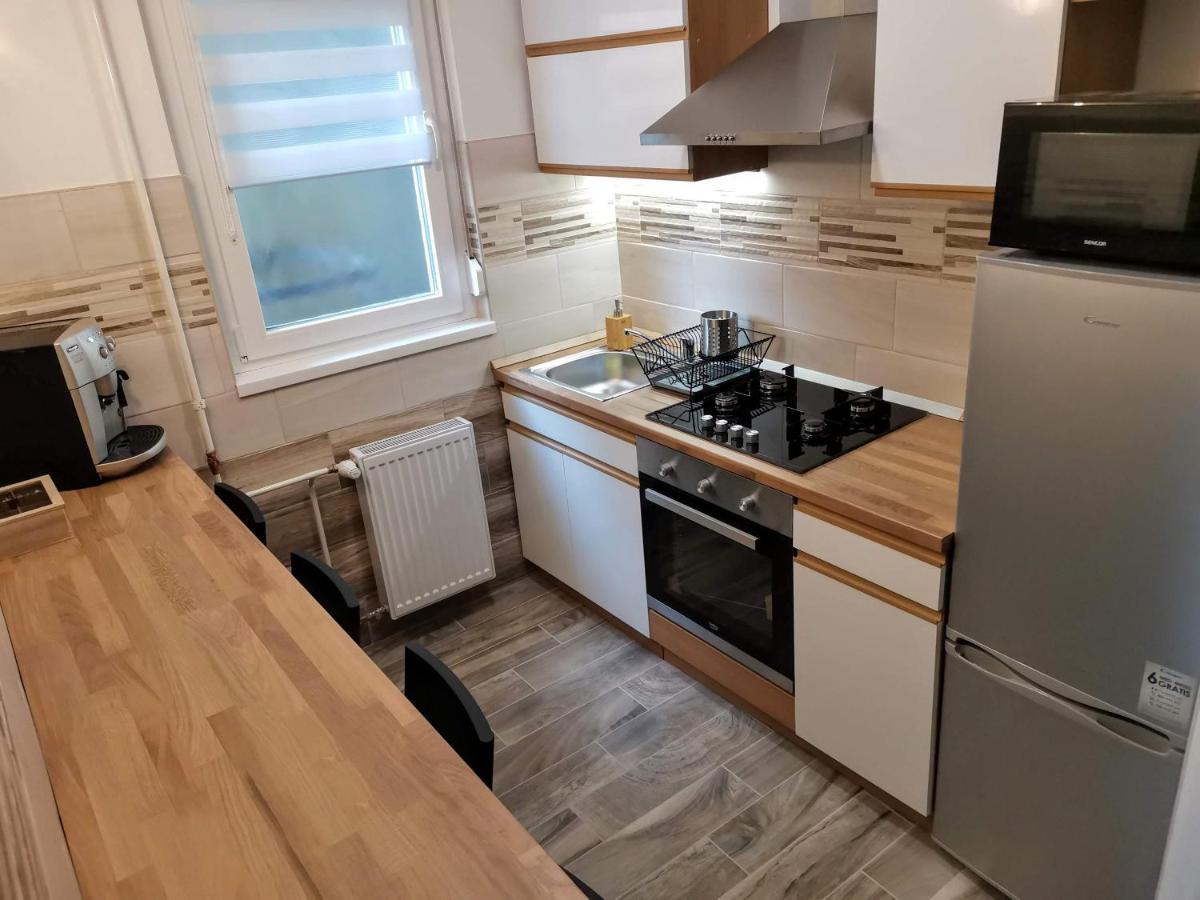 Sweet Life Apartman เอ็กเกอร์ ภายนอก รูปภาพ