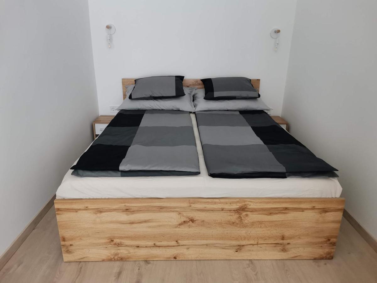 Sweet Life Apartman เอ็กเกอร์ ภายนอก รูปภาพ